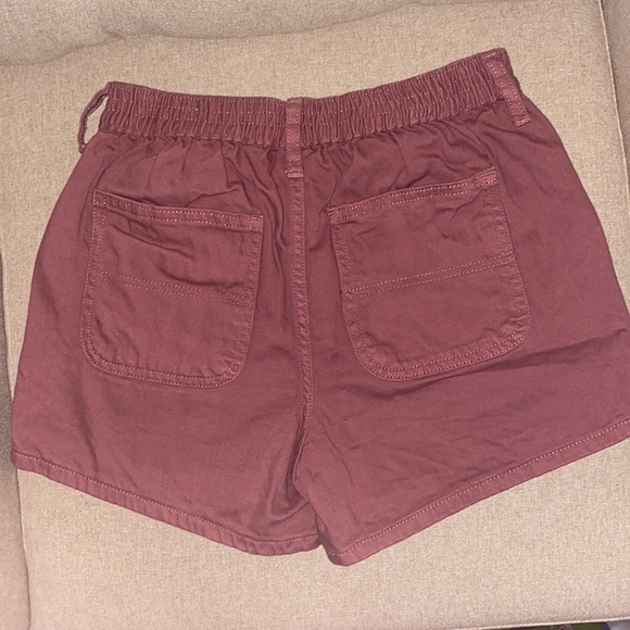 Old Navy girls size 16, washed-maroon shorts. - Picture 2 of 3